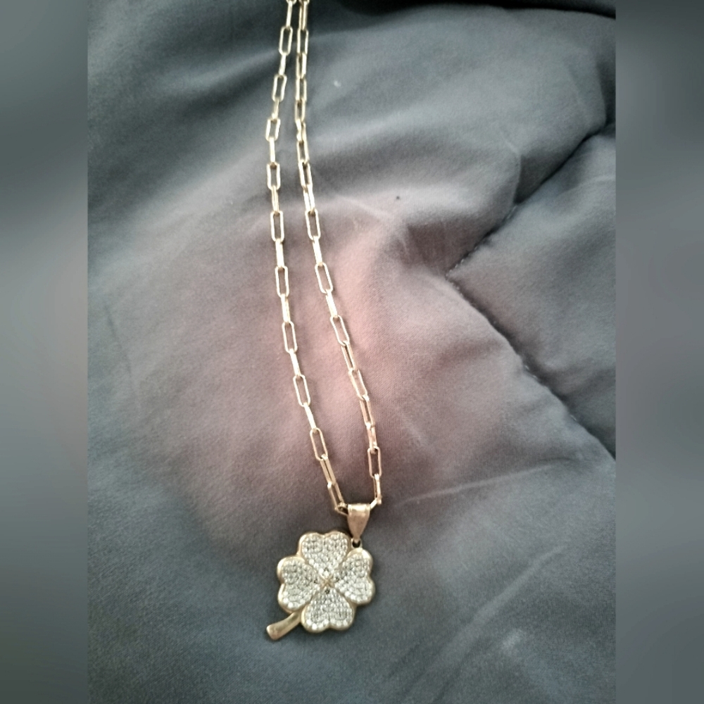14K Gold Vermail Clover Pendant Necklace